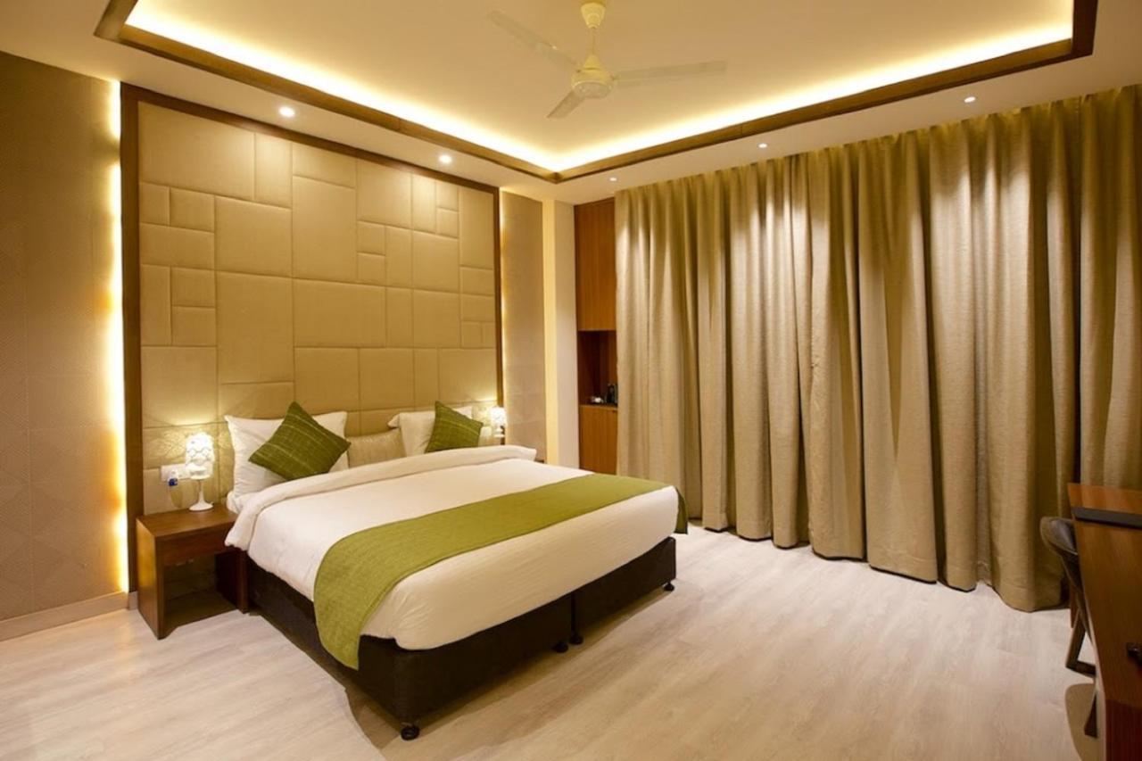 Ritz Resort, Лакхнау Экстерьер фото